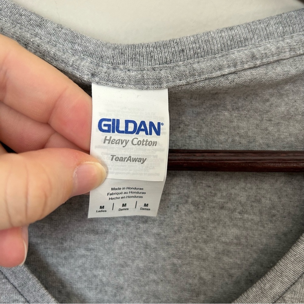 Gildan Tee Shirt V-Neck Gray Short Sleeve Neutral Casual Basics - Picture 3 of 6
